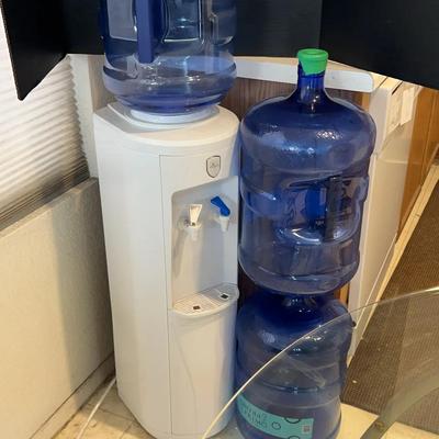 Vitapur Water H2O Dispenser With 2 Empties
