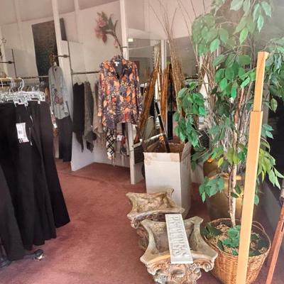 Sale Photo Thumbnail #3: Clothes/Decor