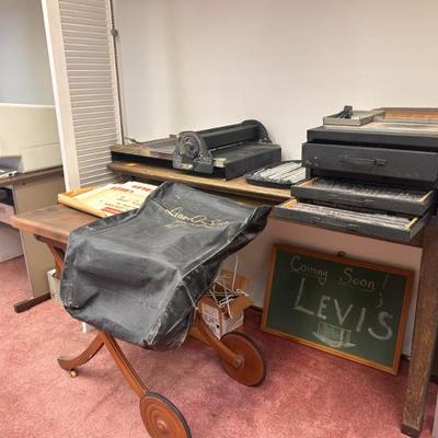 Sale Photo Thumbnail #14: Vintage Sign Printing Machine