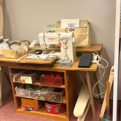 Sale Photo Thumbnail #10: Sewing Machines/Notions