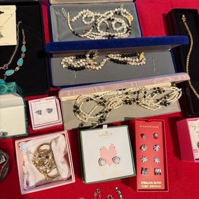 Sale Photo Thumbnail #25
