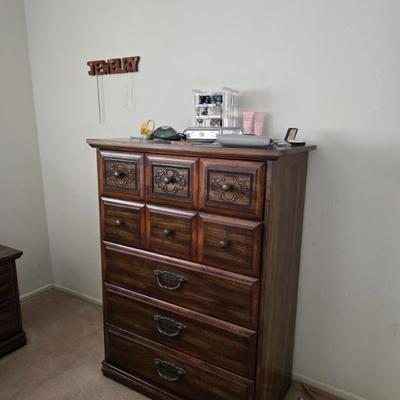 Sale Photo Thumbnail #28