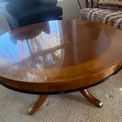 Round Coffee Table 
