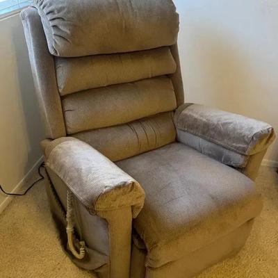 Pride Mobility Products Corp. Lift Chair