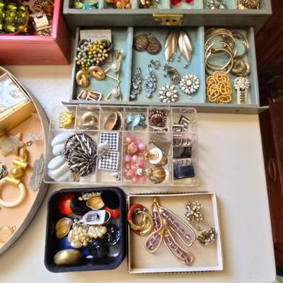 Sale Photo Thumbnail #136