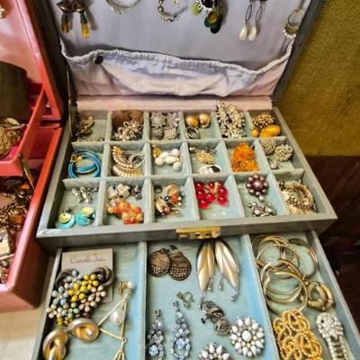 Sale Photo Thumbnail #138
