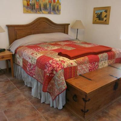 Sale Photo Thumbnail #4: King Bed with Linens