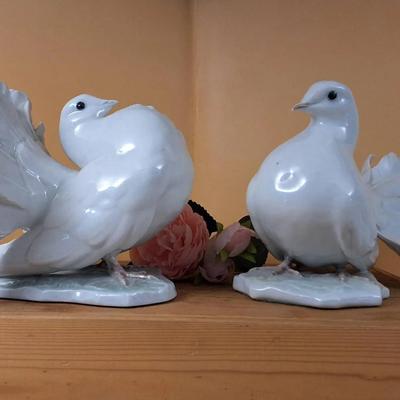 Rosenthal Kunstabteilung Selb Handpainted Porcelain Doves Pair