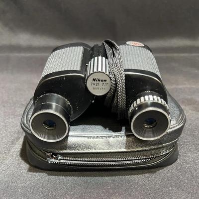Vintage Nikon 7x21 7.1 degree compact binoculars