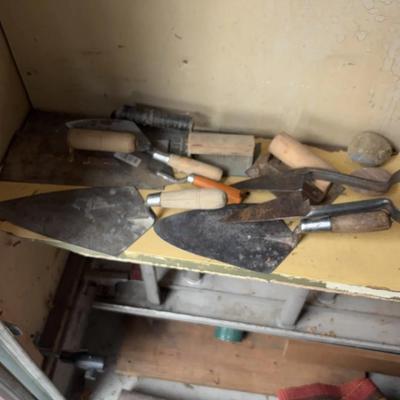 Assortment Of Vintage Puttying Items