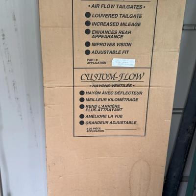 2 Table Umbrellas & 2002-2003 Dodge Ram 1500 Tailgate