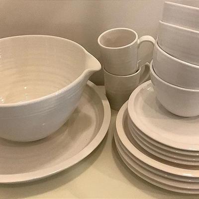 Pottery Barn Artisan Dinnerware