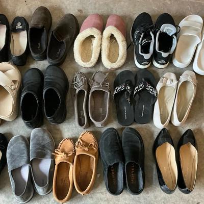 Ladies Shoe Collection Size 7-7.5