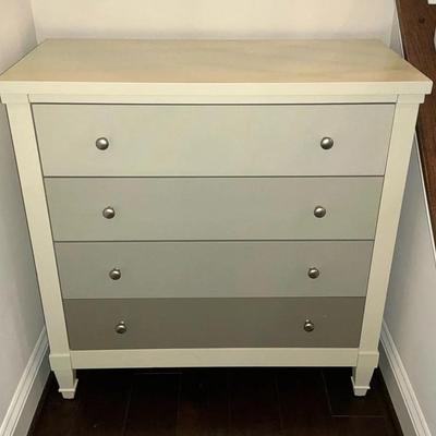 Hammary Ombre Chest 