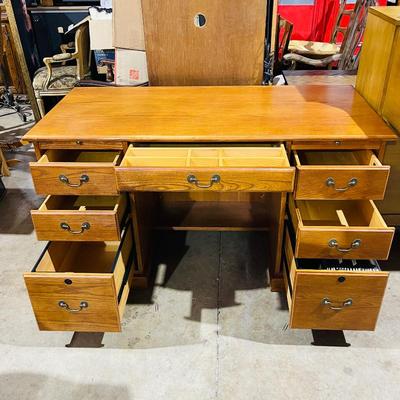 Sale Photo Thumbnail #145