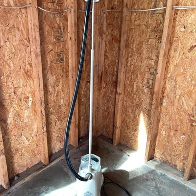 026-GAR: Jiffy Garment Steamer