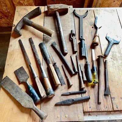 039-GAR: Vintage Woodworking & Metalworking Tools