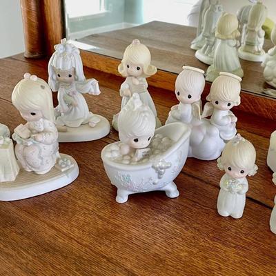 018-KIT: Vintage Precious Moments Figurines