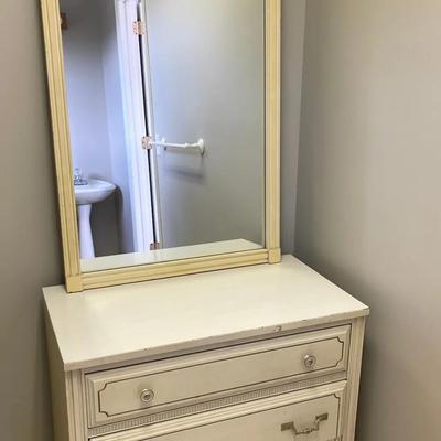 016-BR3: Vintage Bassett French Provincial Dresser & Mirror