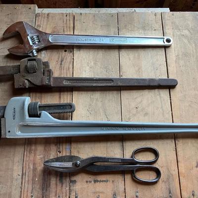 045-GAR: Four Ginormous Hand Tools