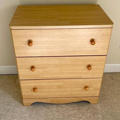 025-BON: Small Dresser