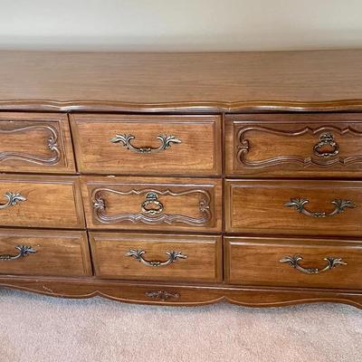 008-MBR: Vintage Dresser