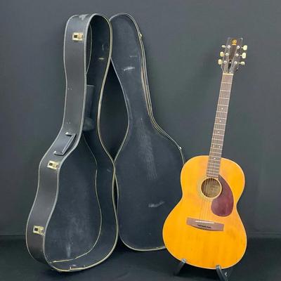 Yamaha Acoustic Guitar