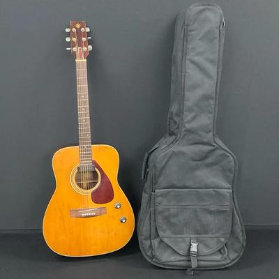 Vintage Yamaha Acoustic / Electric Guitar 