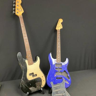 Fender Electric Base Guitar Lot Used