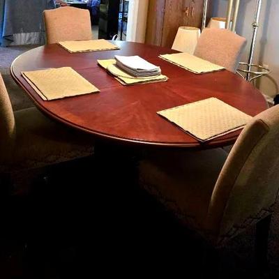Extendable Round Dining Table With Upholstered Chairs
