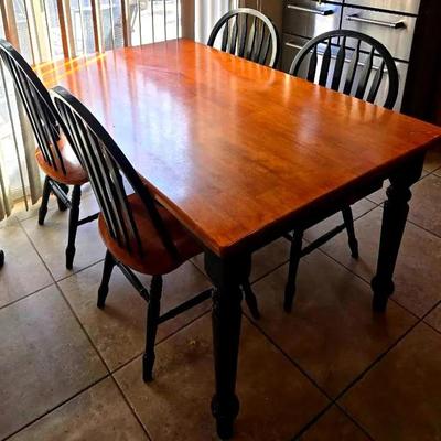 Farmhouse Style Table And Chairs