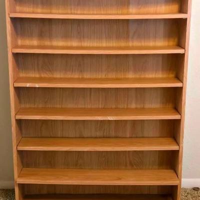 Versatile Multi-Shelf Bookcase
