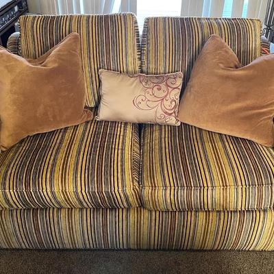“HF Custom” Loveseat