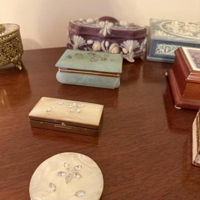 Sale Photo Thumbnail #138