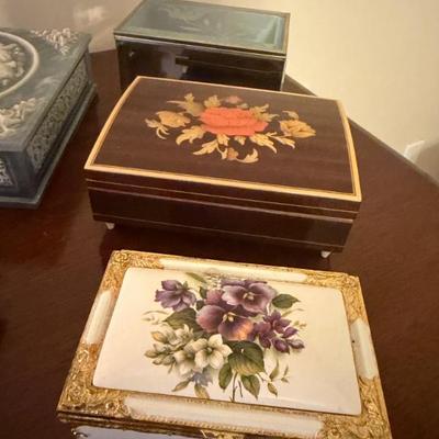 Sale Photo Thumbnail #143