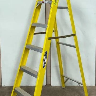 6’ Werner Fiberglass Ladder 