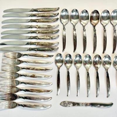 29-pc Set Rogers Bros. “Flair” Silver-Plated Dinnerware
