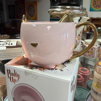Sale Photo Thumbnail #6: Tea or Coffee Mugs