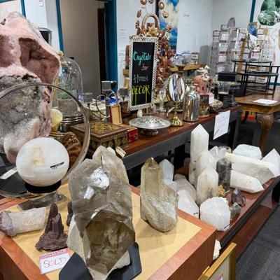 large crystal specimens 