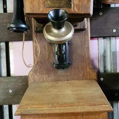 Antique Chicago Telephone Supply Co. Wall Telephone – Early 1900s
