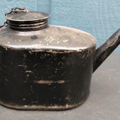 “Eagle” Black Metal Oil Can with Spout and Cap Chain

