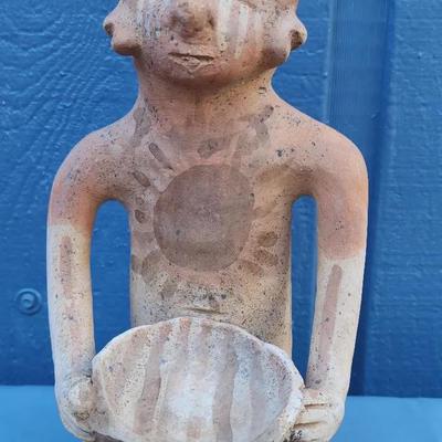 Vintage Mesoamerican-Style Kneeling Figure with Bowl – Handcrafted Clay Sculpture
