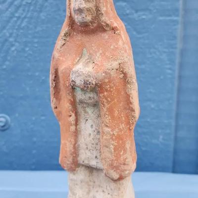 Antique-Style Terracotta Tomb Figure – Cloaked Female Form
