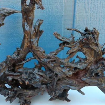 Natural Driftwood Sculpture – Abstract Organic Form
