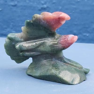 Southwest Carved Eagle Fetish – Agate and Jade Stone Sculpture, Hopi Style
