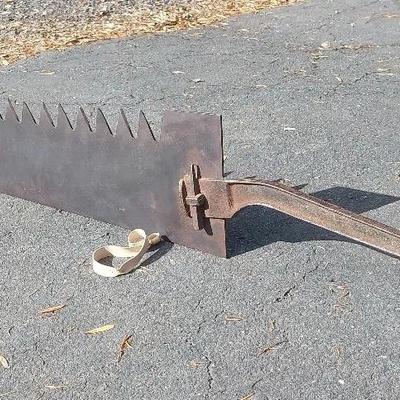 Antique Ice Saw with Wooden Handle – Early Ice Harvesting Tool
