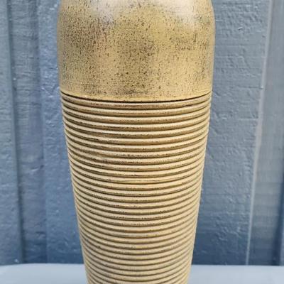 Tall Textured Ceramic Vase – Ribbed Design, Green-Toned Glaze
