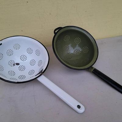 Enamelware Collanders