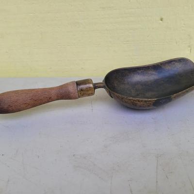 Brass Scoop