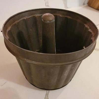 Vintage Galvanized Cake/Jello/Pudding Mold